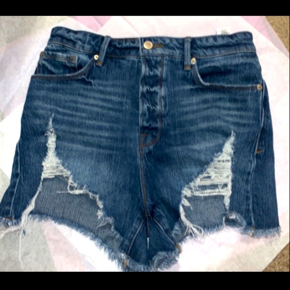 Good American Jean Shorts size 28